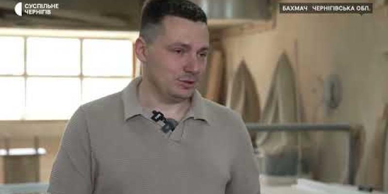 Вбудована мініатюра для 70% роботи виконують вручну: як батько із сином розвивають столярну справу у Бахмачі на Чернігівщині